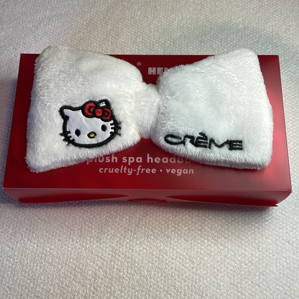 Hello Kitty Plush Headband - Picture 3 of 6